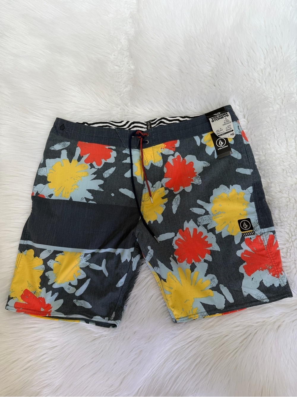 VOLCOM 3 Quarta Stoney Board Shorts 40